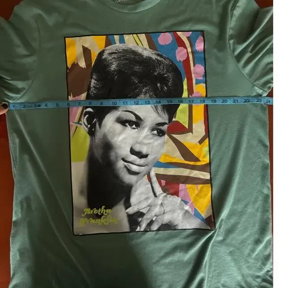 Aretha Franklin Graphic T-Shirt XL Teal Queen of Soul Graphic Icon Tee Unisex - Picture 3 of 8